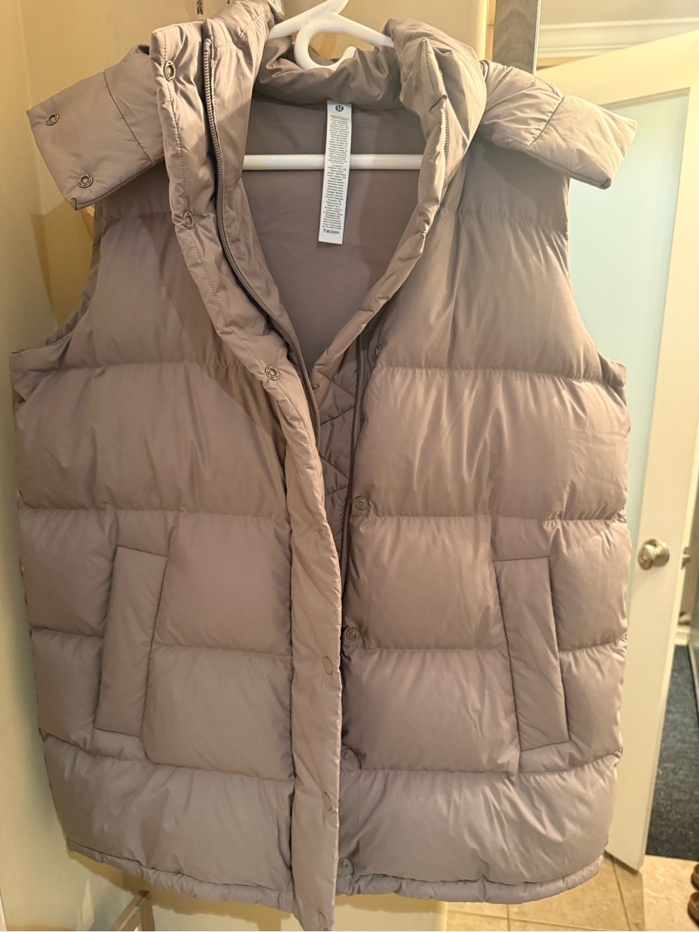 lululemon athletica Taupe Quilted Puffer Vest